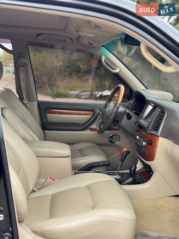 Внедорожник / Кроссовер Lexus LX 2004 в Косове фото 17 Внедорожник / Кроссовер Lexus LX 2004 в Косове