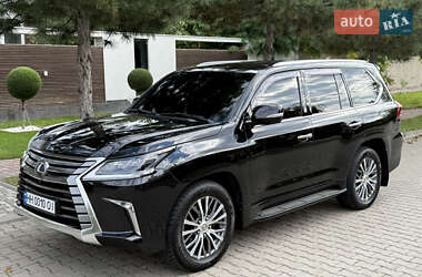 Позашляховик / Кросовер Lexus LX 2016 в  фото 27 Позашляховик / Кросовер Lexus LX 2016 в