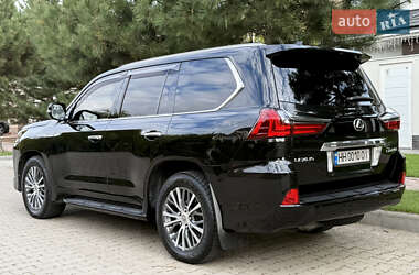 Позашляховик / Кросовер Lexus LX 2016 в  фото 32 Позашляховик / Кросовер Lexus LX 2016 в