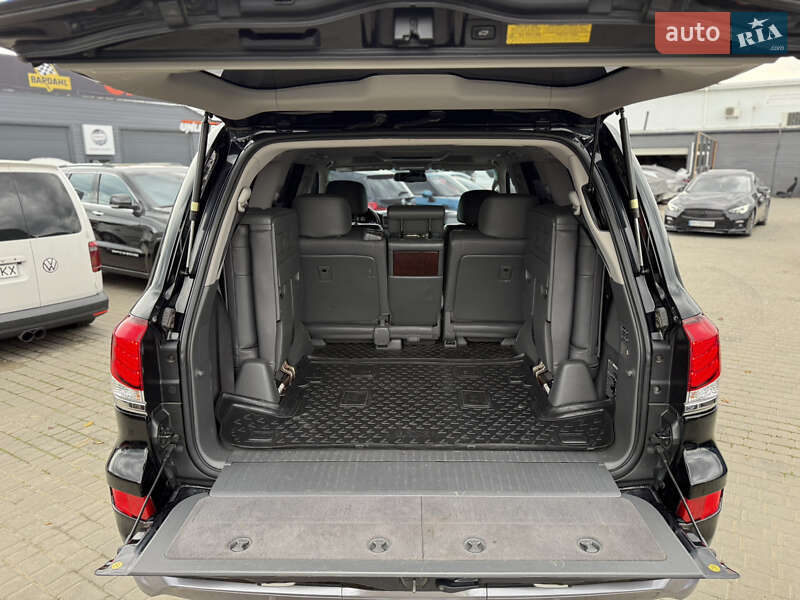 Внедорожник / Кроссовер Lexus LX 2010 в Одессе
