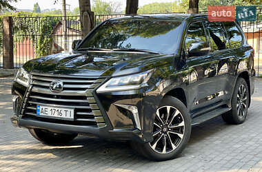 Позашляховик / Кросовер Lexus LX 2017 в Кам'янському