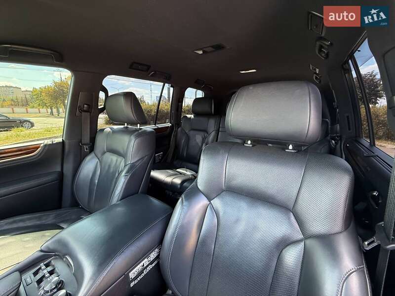 Позашляховик / Кросовер Lexus LX 2017 в Кривому Розі фото 40 Позашляховик / Кросовер Lexus LX 2017 в Кривому Розі