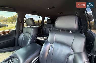 Внедорожник / Кроссовер Lexus LX 2017 в 