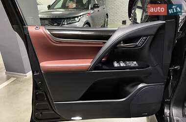Внедорожник / Кроссовер Lexus LX 2019 в  фото 23 Внедорожник / Кроссовер Lexus LX 2019 в