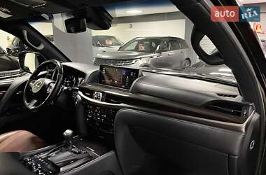 Внедорожник / Кроссовер Lexus LX 2019 в  фото 43 Внедорожник / Кроссовер Lexus LX 2019 в