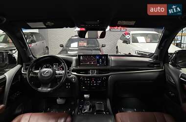 Внедорожник / Кроссовер Lexus LX 2019 в  фото 45 Внедорожник / Кроссовер Lexus LX 2019 в