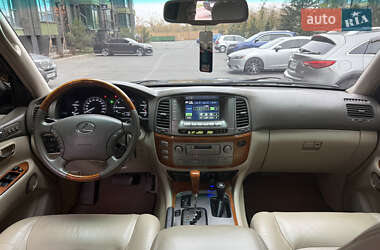 Внедорожник / Кроссовер Lexus LX 2006 в  фото 16 Внедорожник / Кроссовер Lexus LX 2006 в