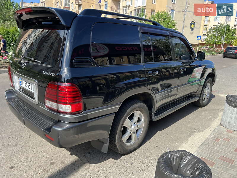Внедорожник / Кроссовер Lexus LX 2004 в Одессе