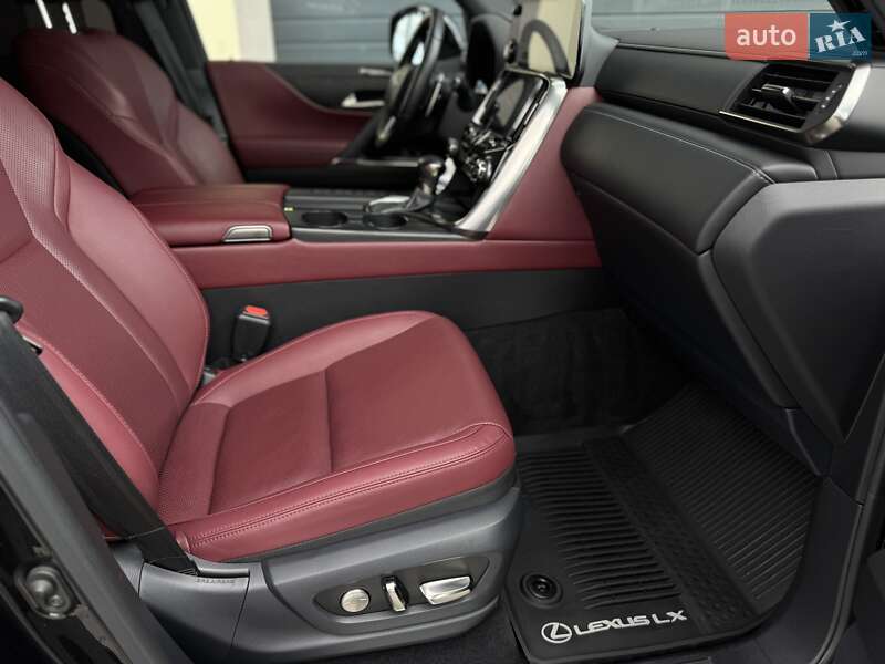 Внедорожник / Кроссовер Lexus LX 2023 в Стрые