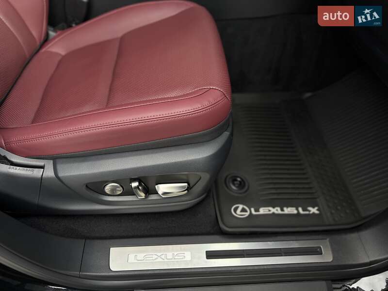 Внедорожник / Кроссовер Lexus LX 2023 в Стрые