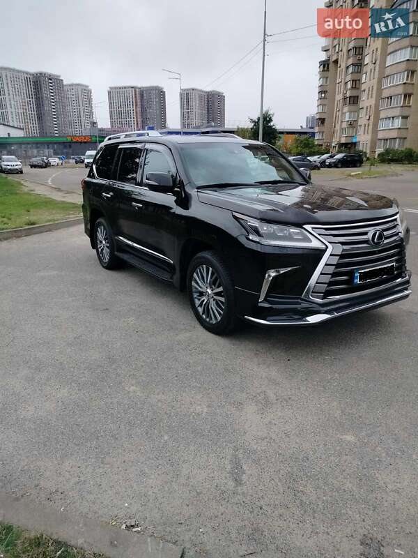 Lexus LX 2017