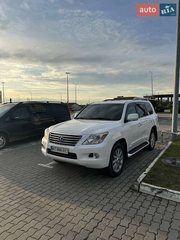 Внедорожник / Кроссовер Lexus LX 2008 в Львове