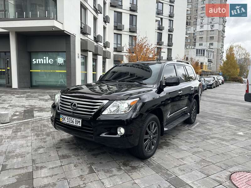 Lexus LX 2008