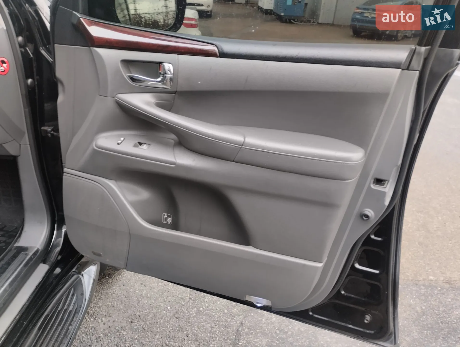 2010 Lexus LX - мініатюра 12