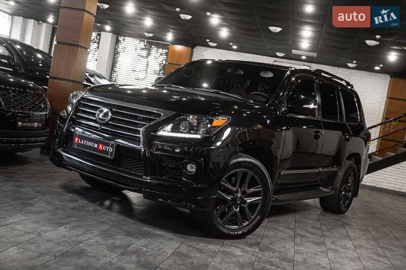 Внедорожник / Кроссовер Lexus LX 2015 в Одессе