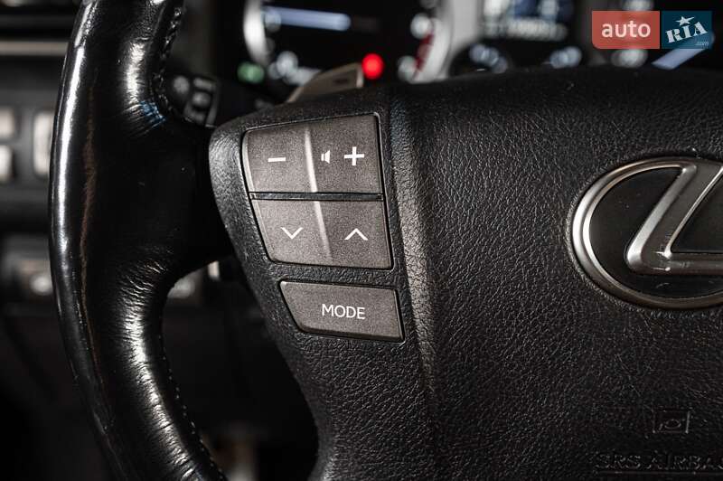 Внедорожник / Кроссовер Lexus LX 2015 в Одессе