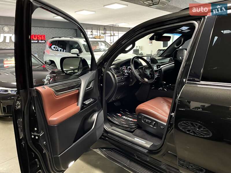 Позашляховик / Кросовер Lexus LX 2018 в Львові фото 24 Позашляховик / Кросовер Lexus LX 2018 в Львові