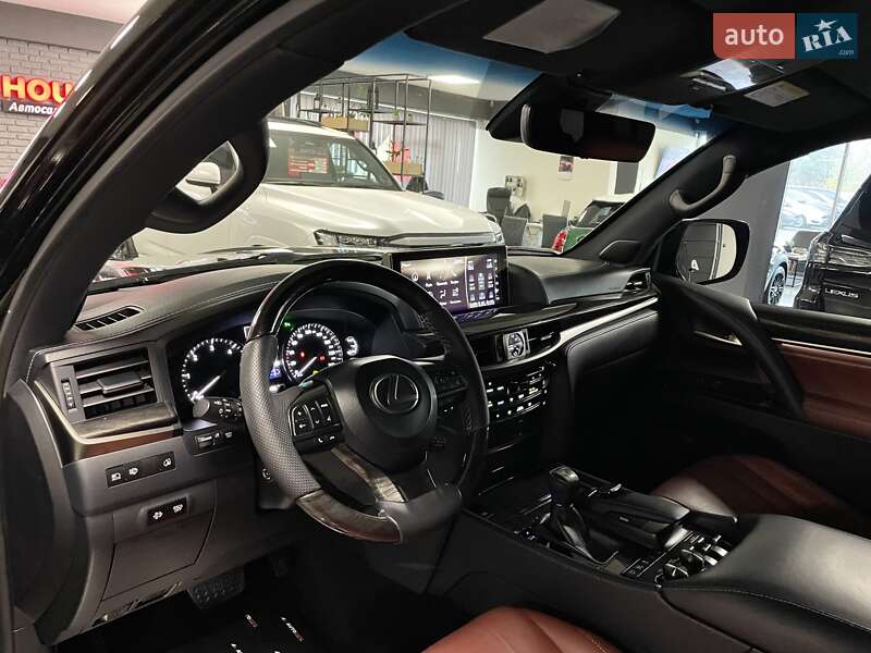 Позашляховик / Кросовер Lexus LX 2018 в Львові фото 31 Позашляховик / Кросовер Lexus LX 2018 в Львові