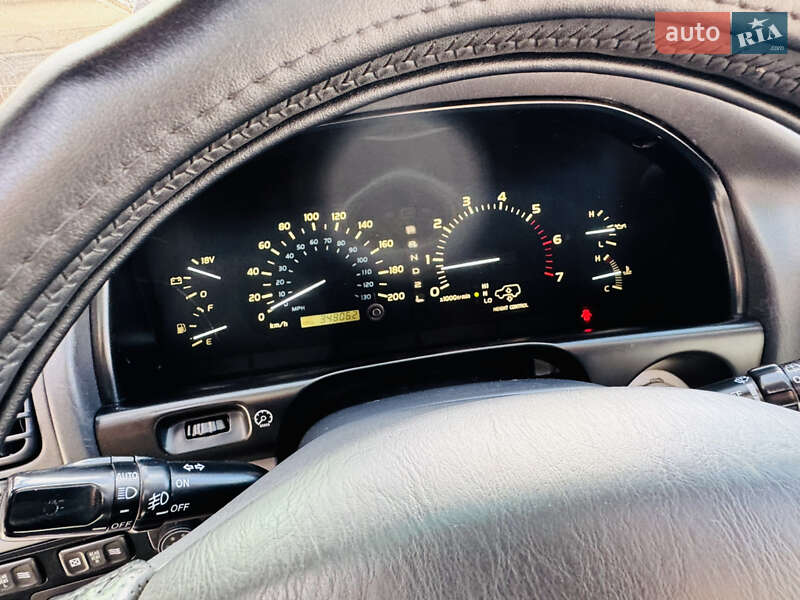 Внедорожник / Кроссовер Lexus LX 1999 в Одессе