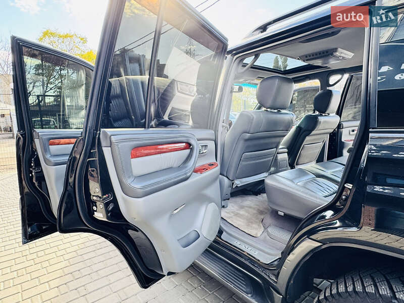 Внедорожник / Кроссовер Lexus LX 1999 в Одессе