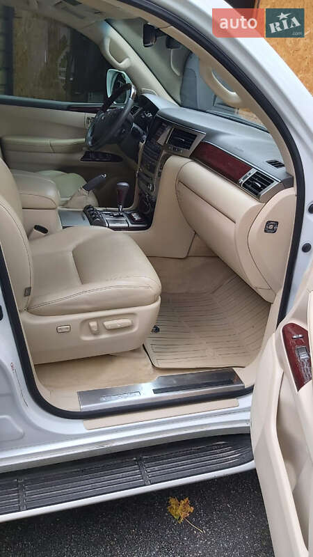 Позашляховик / Кросовер Lexus LX 2013 в Харкові фото 7 Позашляховик / Кросовер Lexus LX 2013 в Харкові
