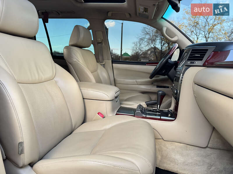Позашляховик / Кросовер Lexus LX 2008 в Харкові