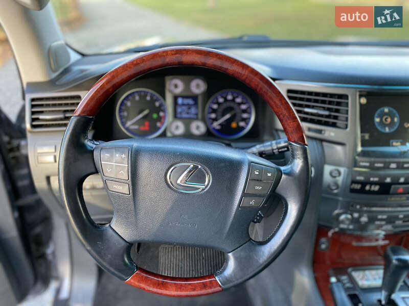 Внедорожник / Кроссовер Lexus LX 2008 в Хмельницком