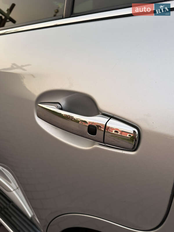 Внедорожник / Кроссовер Lexus LX 2008 в Днепре