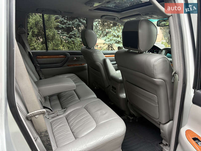 Внедорожник / Кроссовер Lexus LX 2006 в Нежине