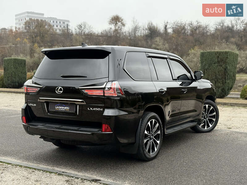 Позашляховик / Кросовер Lexus LX 2021 в Дніпрі