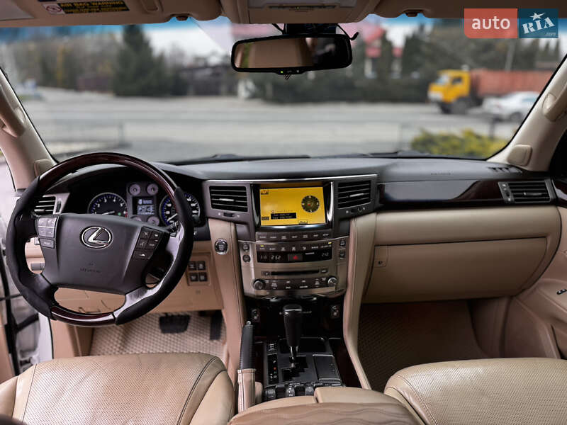 Внедорожник / Кроссовер Lexus LX 2010 в Хмельницком