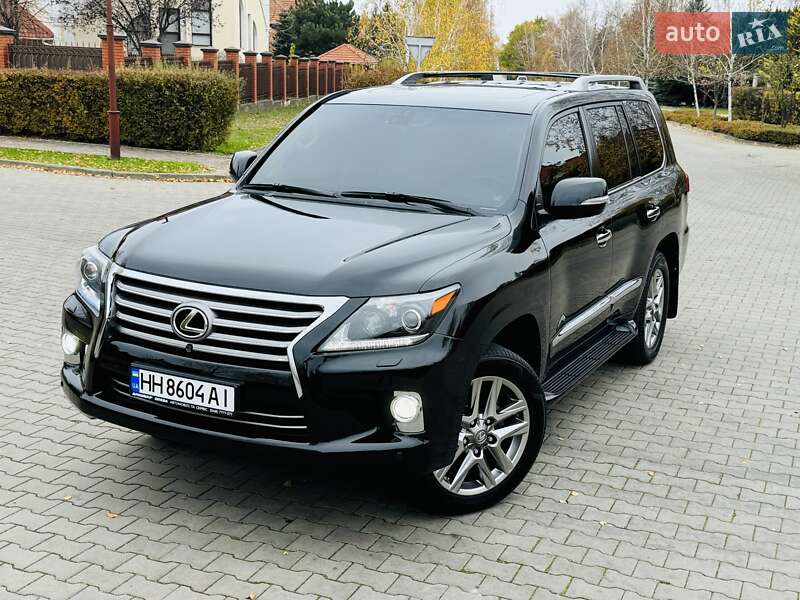 Lexus LX 2013
