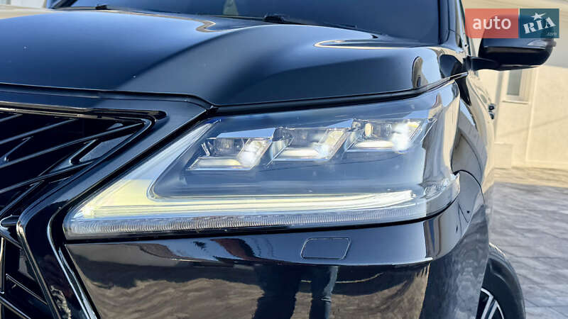 Позашляховик / Кросовер Lexus LX 2018 в Івано-Франківську