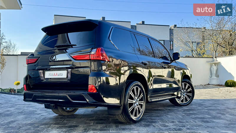 Позашляховик / Кросовер Lexus LX 2018 в Івано-Франківську