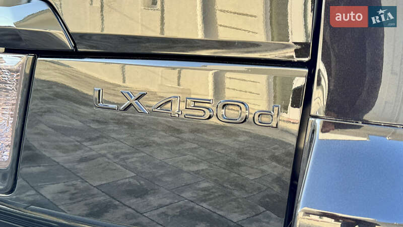 Позашляховик / Кросовер Lexus LX 2018 в Івано-Франківську