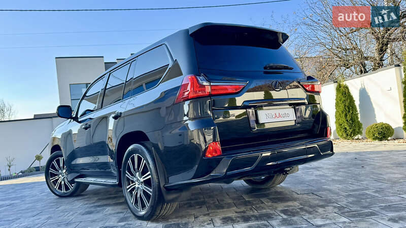 Позашляховик / Кросовер Lexus LX 2018 в Івано-Франківську