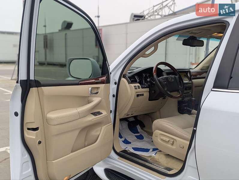 Позашляховик / Кросовер Lexus LX 2010 в Києві