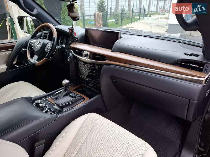 Внедорожник / Кроссовер Lexus LX 2016 в Киеве фото 24 Внедорожник / Кроссовер Lexus LX 2016 в Киеве