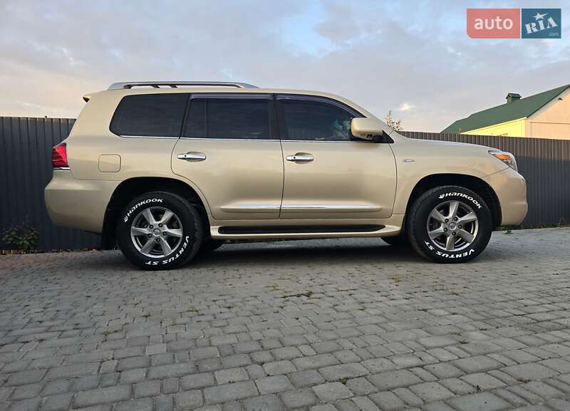 Внедорожник / Кроссовер Lexus LX 2011 в Первомайске