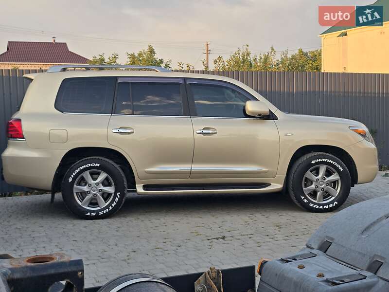 Внедорожник / Кроссовер Lexus LX 2011 в Первомайске
