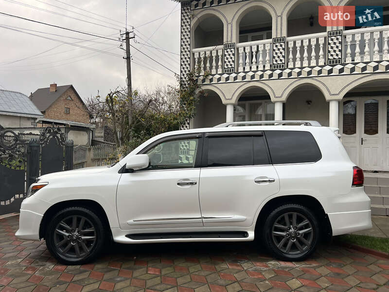 Внедорожник / Кроссовер Lexus LX 2008 в Черновцах