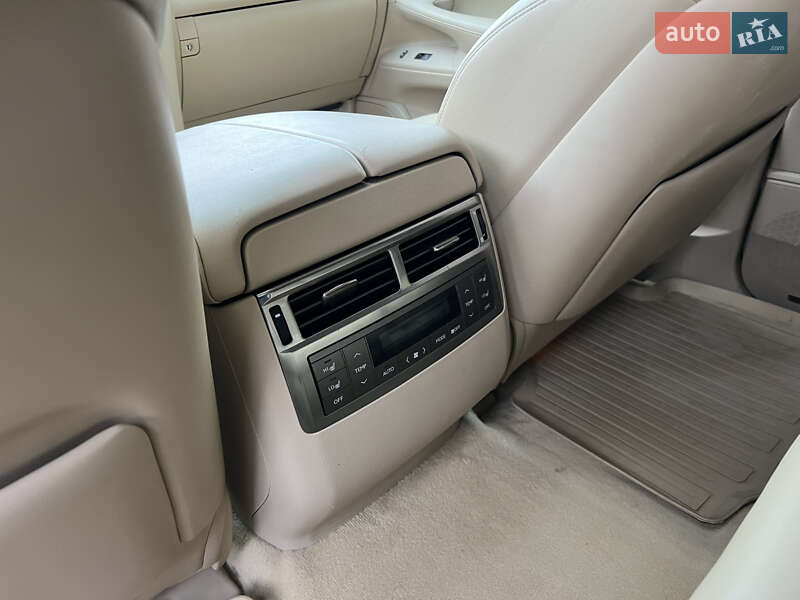 Внедорожник / Кроссовер Lexus LX 2008 в Черновцах