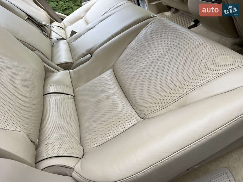 Внедорожник / Кроссовер Lexus LX 2008 в Черновцах