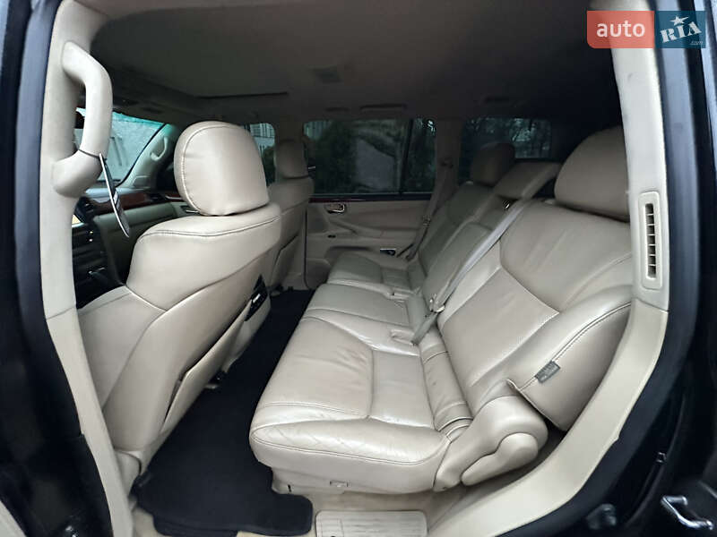 Внедорожник / Кроссовер Lexus LX 2008 в Днепре