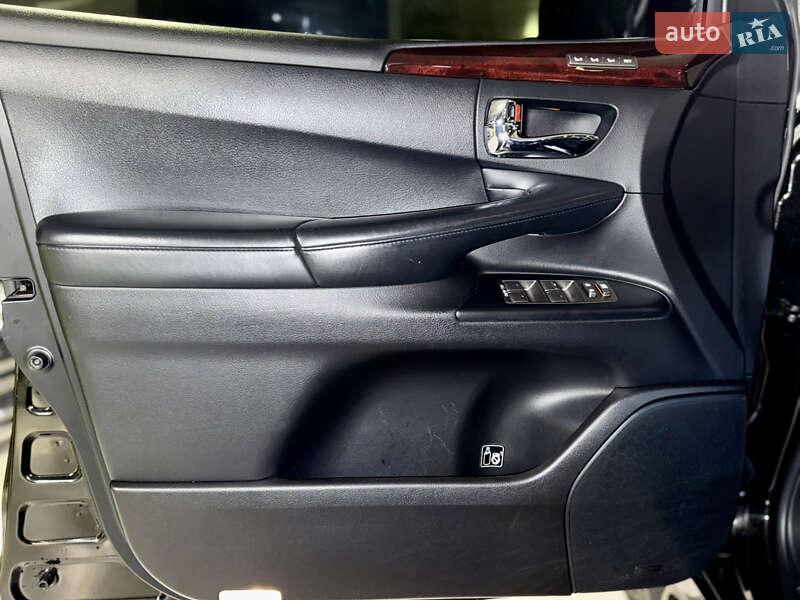 Позашляховик / Кросовер Lexus LX 2011 в Києві фото 26 Позашляховик / Кросовер Lexus LX 2011 в Києві