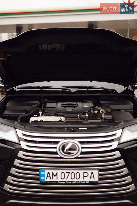 Позашляховик / Кросовер Lexus LX 2024 в Житомирі