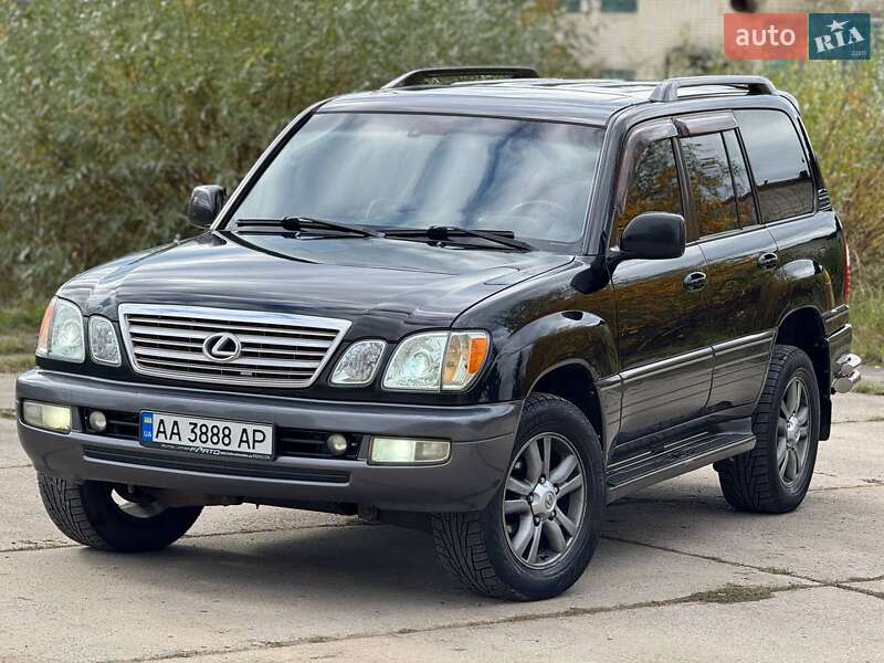 Lexus LX 2005