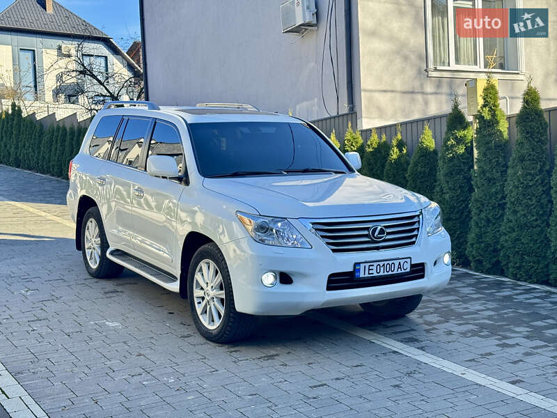 Позашляховик / Кросовер Lexus LX 2008 в Чернівцях