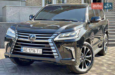 Позашляховик / Кросовер Lexus LX 2017 в Кам'янському