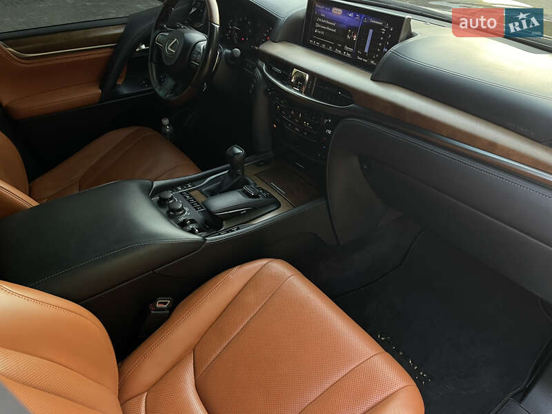 Внедорожник / Кроссовер Lexus LX 2017 в Каменском фото 15 Внедорожник / Кроссовер Lexus LX 2017 в Каменском